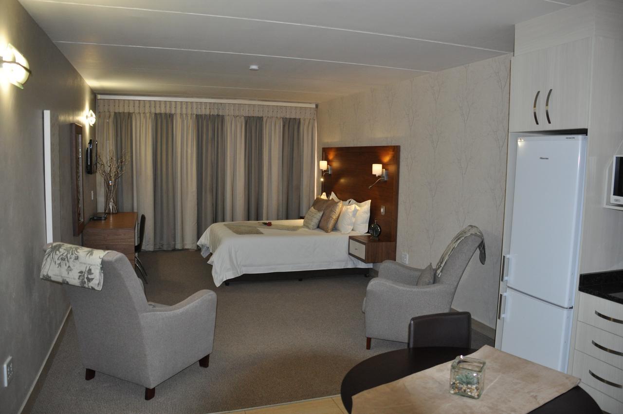 Merchant Business Class Hotel Henley on Klip Стая снимка